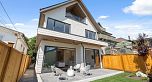 2 610 E 10th Avenue