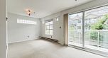 201 966 W 14th Avenue