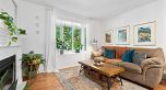 207 2133 Dundas Street