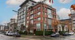 604 919 Station Street