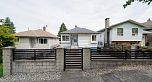 2575 E 29th Avenue