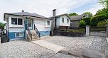 2575 E 29th Avenue