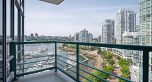 1603 1067 Marinaside Crescent