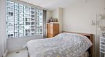 1603 1067 Marinaside Crescent