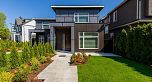 2833 Oliver Crescent