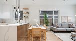 2833 Oliver Crescent