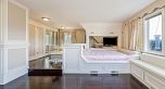 4389 Locarno Crescent