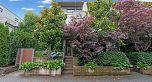 6098 Oak Street