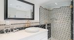 1402 837 W Hastings Street