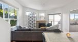 22 2713 E Kent Avenue North
