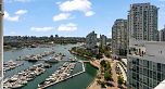 1903 1077 Marinaside Crescent