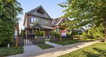 2 847 E 10th Avenue