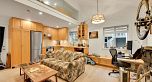 638 W 17th Avenue