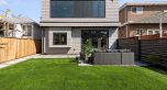 2 2750 W 19th Avenue