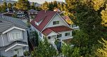 727 E 39th Avenue