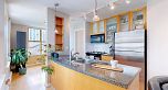 1003 969 Richards Street
