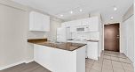 1712 938 Smithe Street