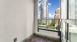 1712 938 Smithe Street