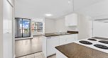 1712 938 Smithe Street
