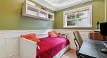 4222 Glen Drive