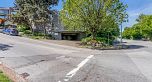 2217 Oak Street