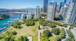 2802 428 Beach Crescent