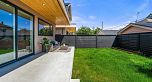 2 638 E 46th Avenue