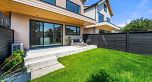 2 638 E 46th Avenue