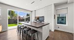2 638 E 46th Avenue