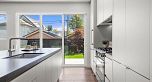 2 638 E 46th Avenue