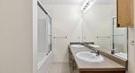 204 5632 Kings Road