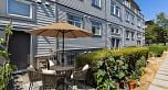 204 5632 Kings Road