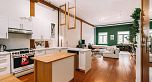 306 2556 E Hastings Street