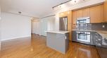 1605 1833 Crowe Street