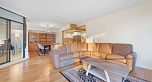 601 738 Broughton Street