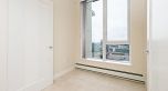 1605 1833 Crowe Street