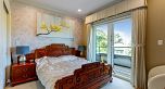 4239 Pine Crescent