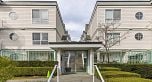 5 2711 E Kent Avenue North