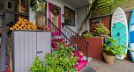 8 1285 Harwood Street