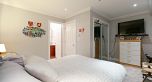 1 1137 Barclay Street
