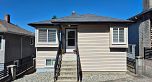 2575 E 29th Avenue