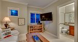 3 1135 Barclay Street