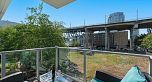 305 638 Beach Crescent