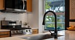 305 638 Beach Crescent