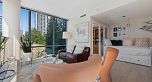 305 638 Beach Crescent