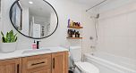 305 638 Beach Crescent