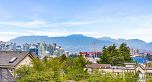 2276 St. George Street