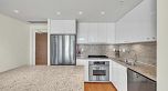 805 1005 Beach Avenue