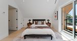 968 W 17th Avenue