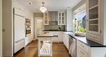 2533 Wallace Crescent